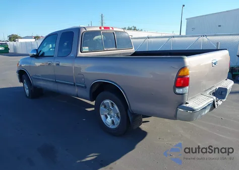 2002 Toyota Tundra Sr5 V8 z USA, uszkodzony, nr VIN 5TBRT34132S230448